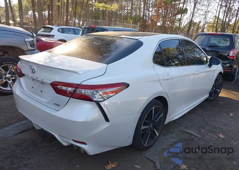 2018 Toyota Camry Xse из США, поврежденный, VIN 4T1B61HK3JU137474